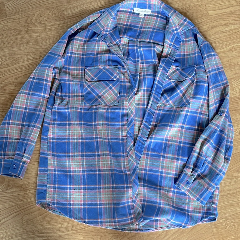Plaid button up long sleeve shirt, never worn